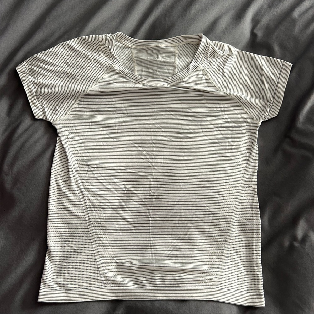 Athleta Cream Striped Short Sleeve Tee